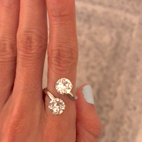 Classic Crystal Silver Statement Ring - Picture 2 of 13